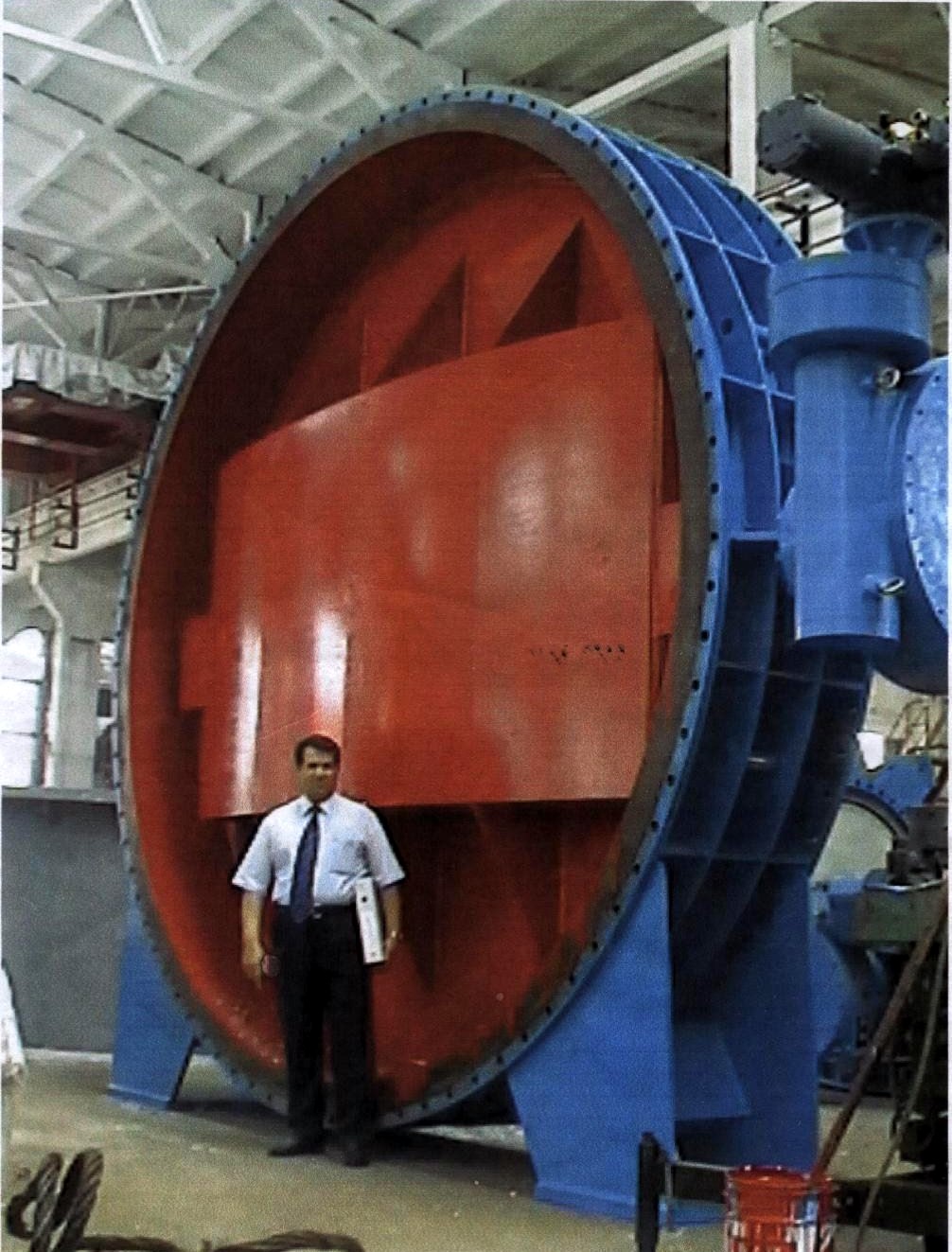 Van bướm đường kính lớn trong nhà máy